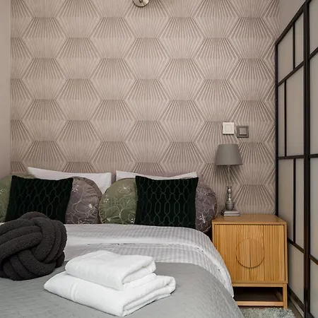 Apartman Grzybowska Designer By Bookinghost Varsó