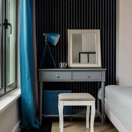 Grzybowska Designer By Bookinghost Apartman Varsó